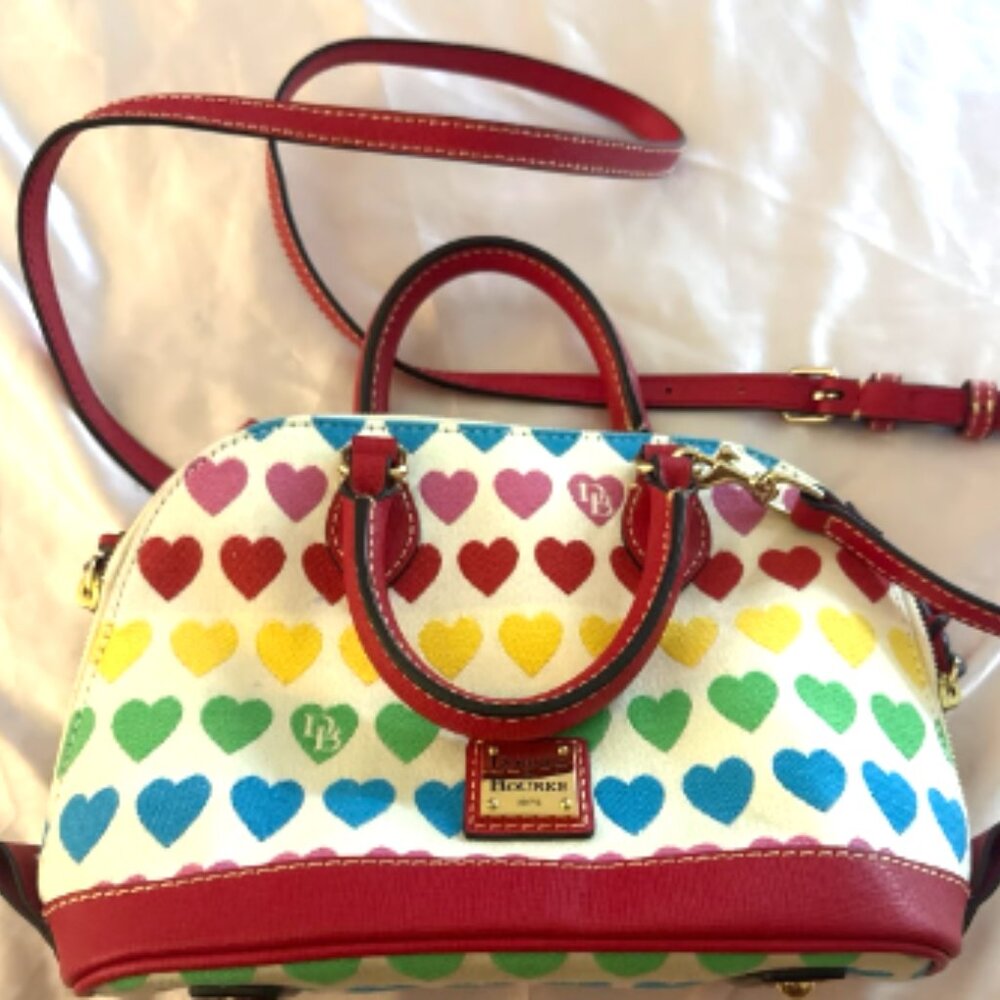 Dooney and Bourke Heart Crossbody Bag Mint Condition